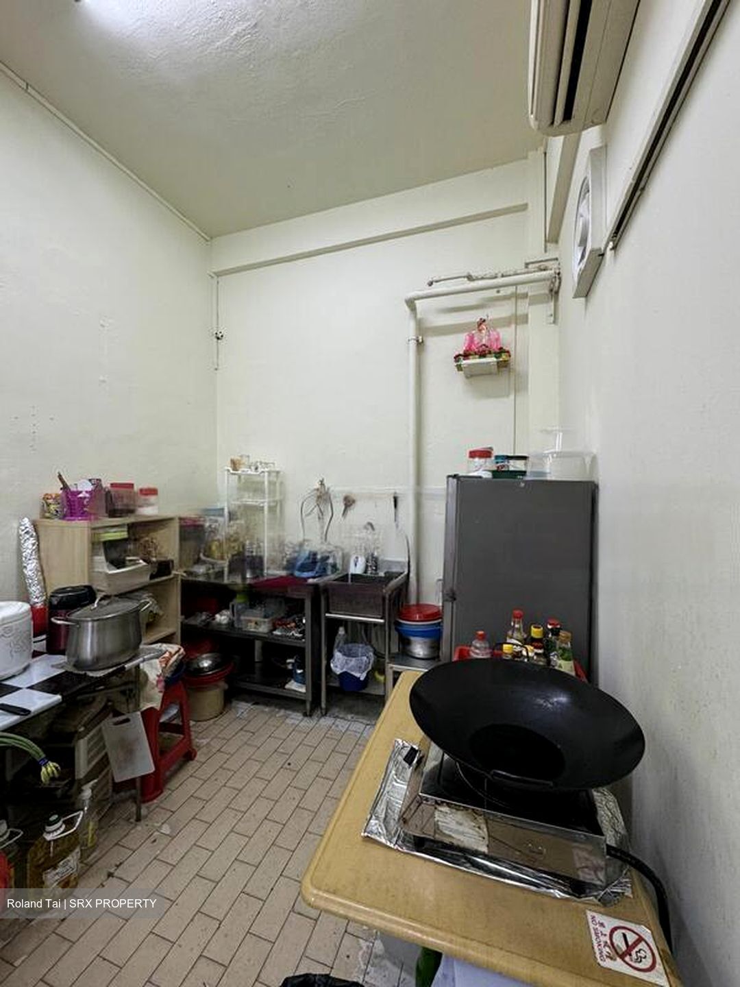 Lorong 17 Geylang (D14), Apartment #466644221